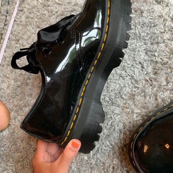 VINTAGE DOC MARTENS LOW TOP - Picture 6 of 8
